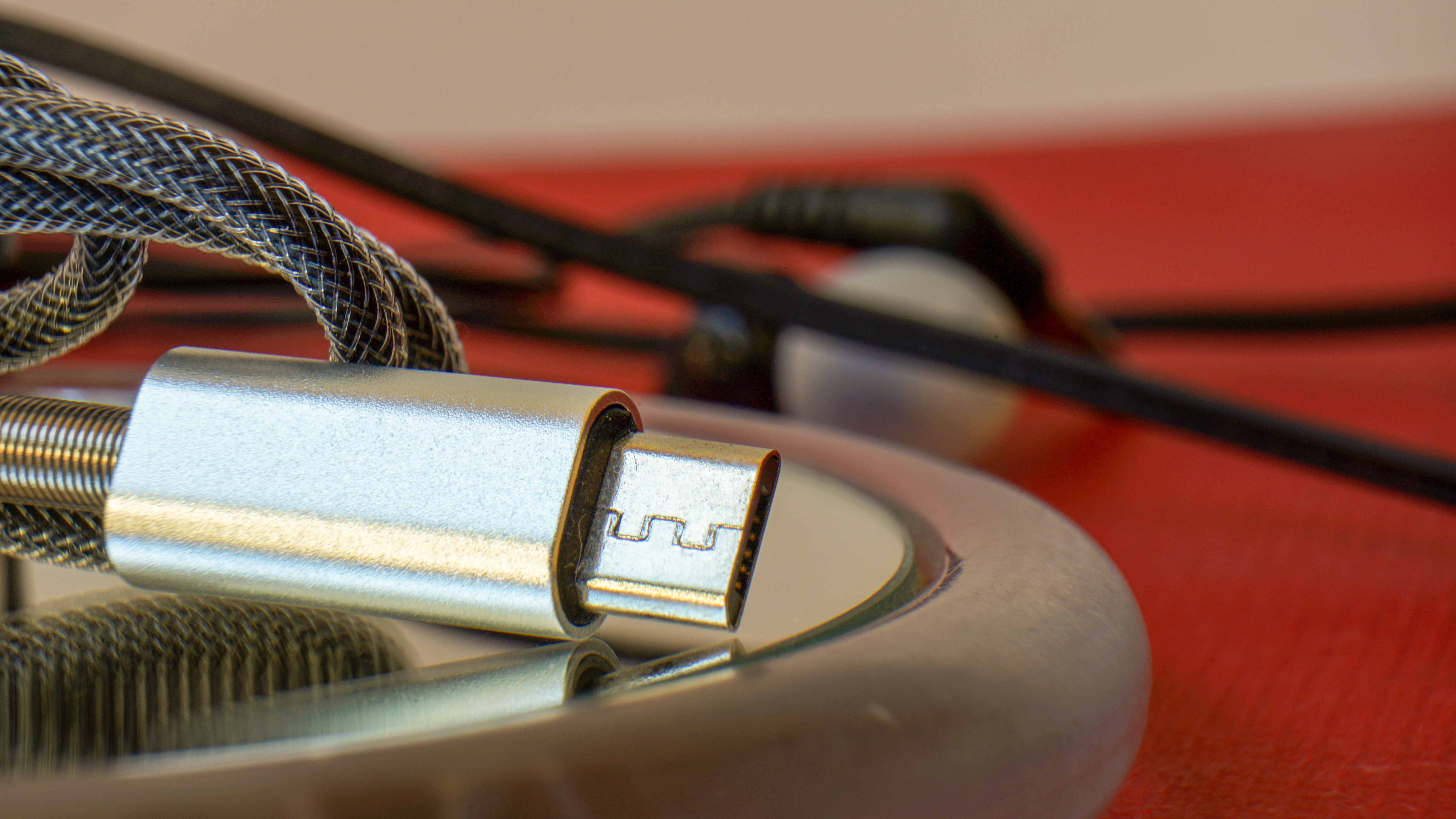 USB 2.0: начало новой эры подключения